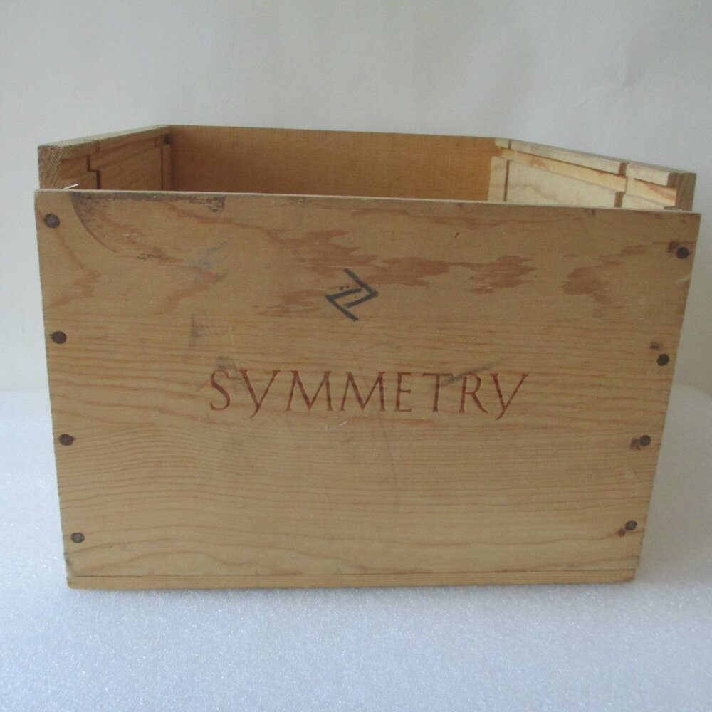 SYMMETRY WOODEN WINE CRATE